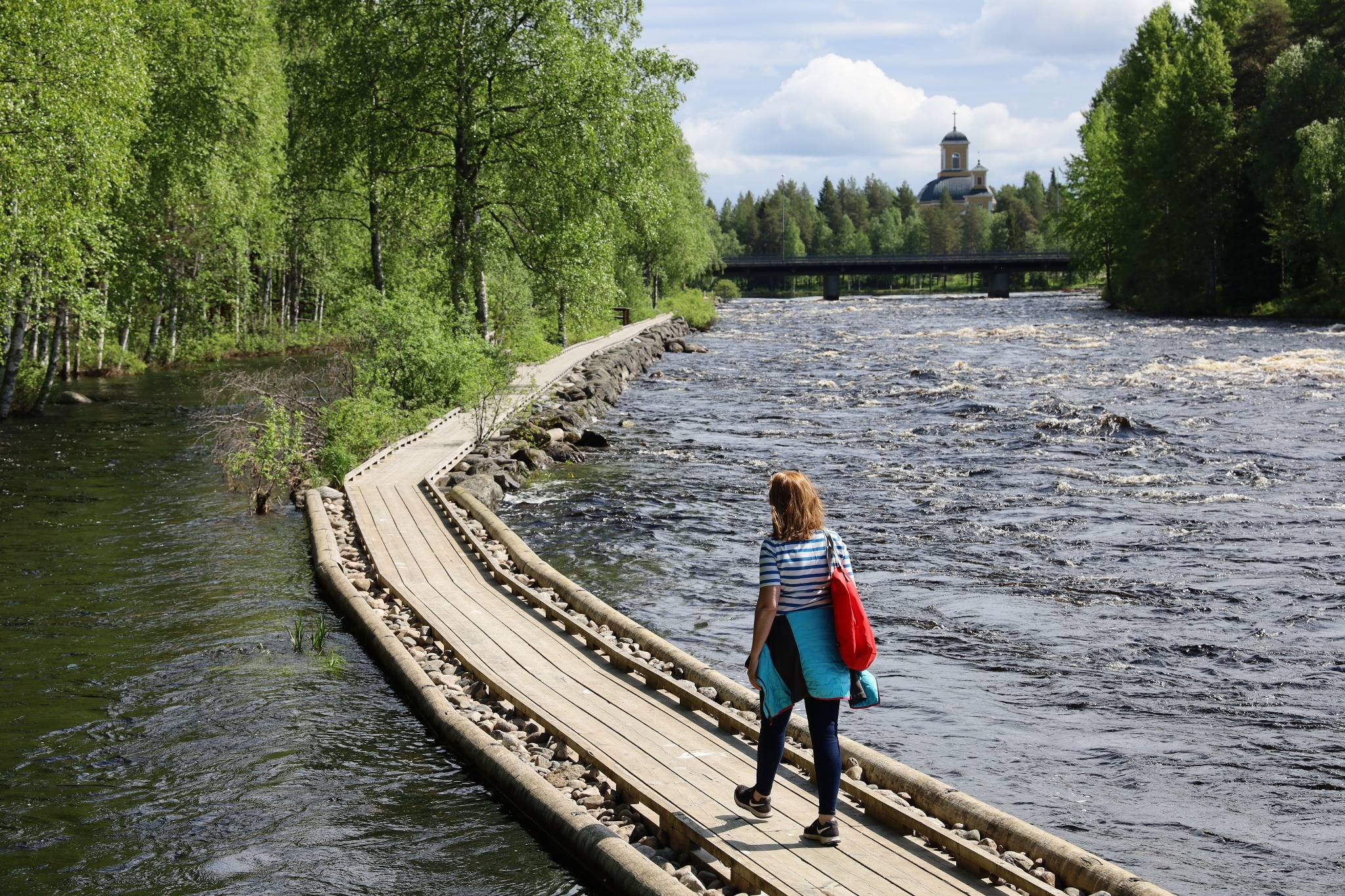 Pajakkakosken koskipolku - vaativa esteetön